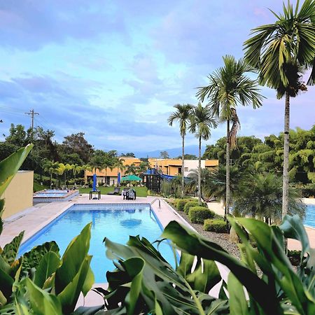 Apartamento Privado Vacacional A 5M Del Aeropuerto, 20 Minutos Del Parque Del Cafe Y Centro De Armenia Con 4 Piscinas, 3 Jacuzzi, Sauna By Molca Xperiences 2H 外观 照片