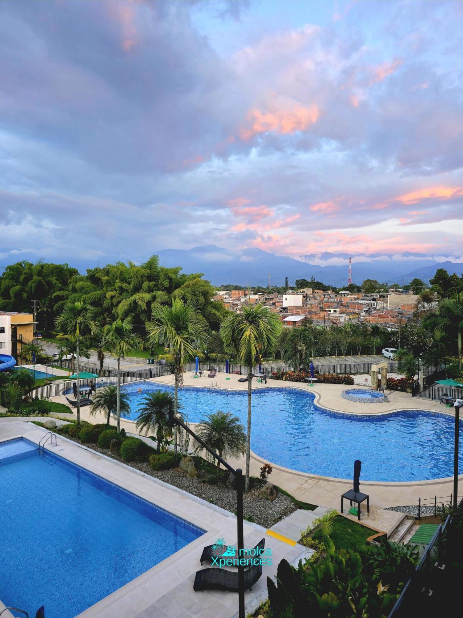 Apartamento Privado Vacacional A 5M Del Aeropuerto, 20 Minutos Del Parque Del Cafe Y Centro De Armenia Con 4 Piscinas, 3 Jacuzzi, Sauna By Molca Xperiences 2H 外观 照片